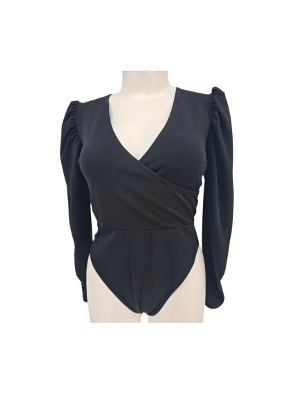 černé body  BOOHOO