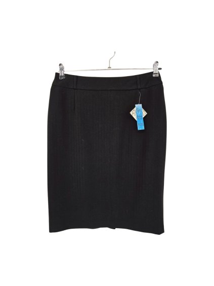 černá pouzdrová sukně KLASS