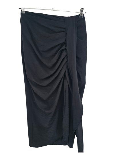 černá delší sukně  QU STYLE