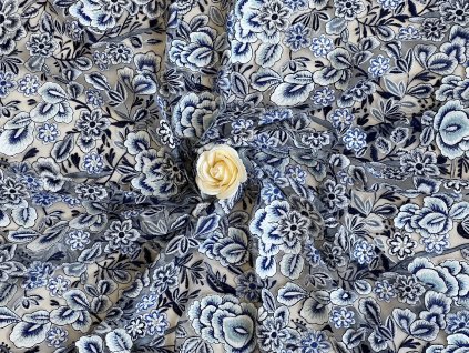 Vyšívaná krajka modré květy