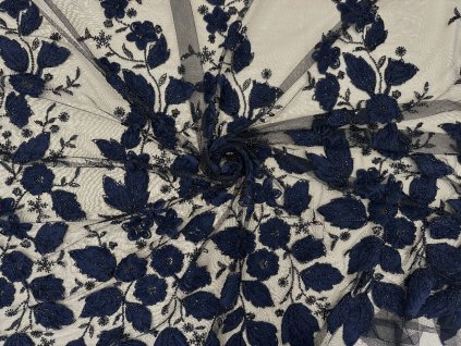 Tmavě modrá 3D krajka s korálky a flitry