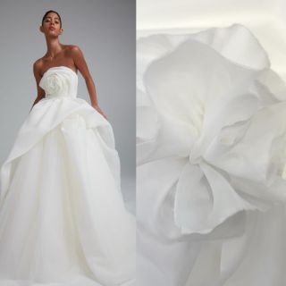 🤍 Matná organza ivory 🤍 Lehká, vzdušná a dokonale elegantní. Jemný matný povrch, krásně drží objem a působí luxusně bez...