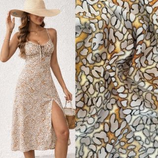 🤍 NOVINKA NA E-SHOPU 🤍 Lehkost, elegance a nadčasový vzor v jednom. Naše viskózová šatovka s jemným organickým motivem je...