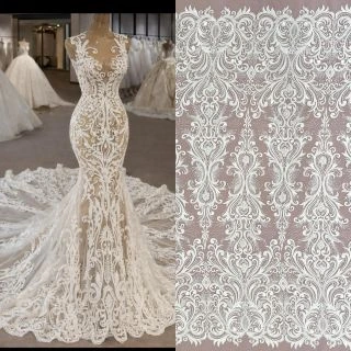 Objevte novinku, která definuje luxus ve svatební módě 🤍 Tato exkluzivní vyšívaná krajka s originálním vzorem je bohatě...