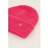 product images pink beanie close up