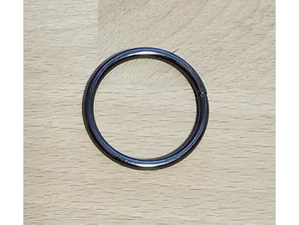 Kovový kroužek 3 cm - černý nikl