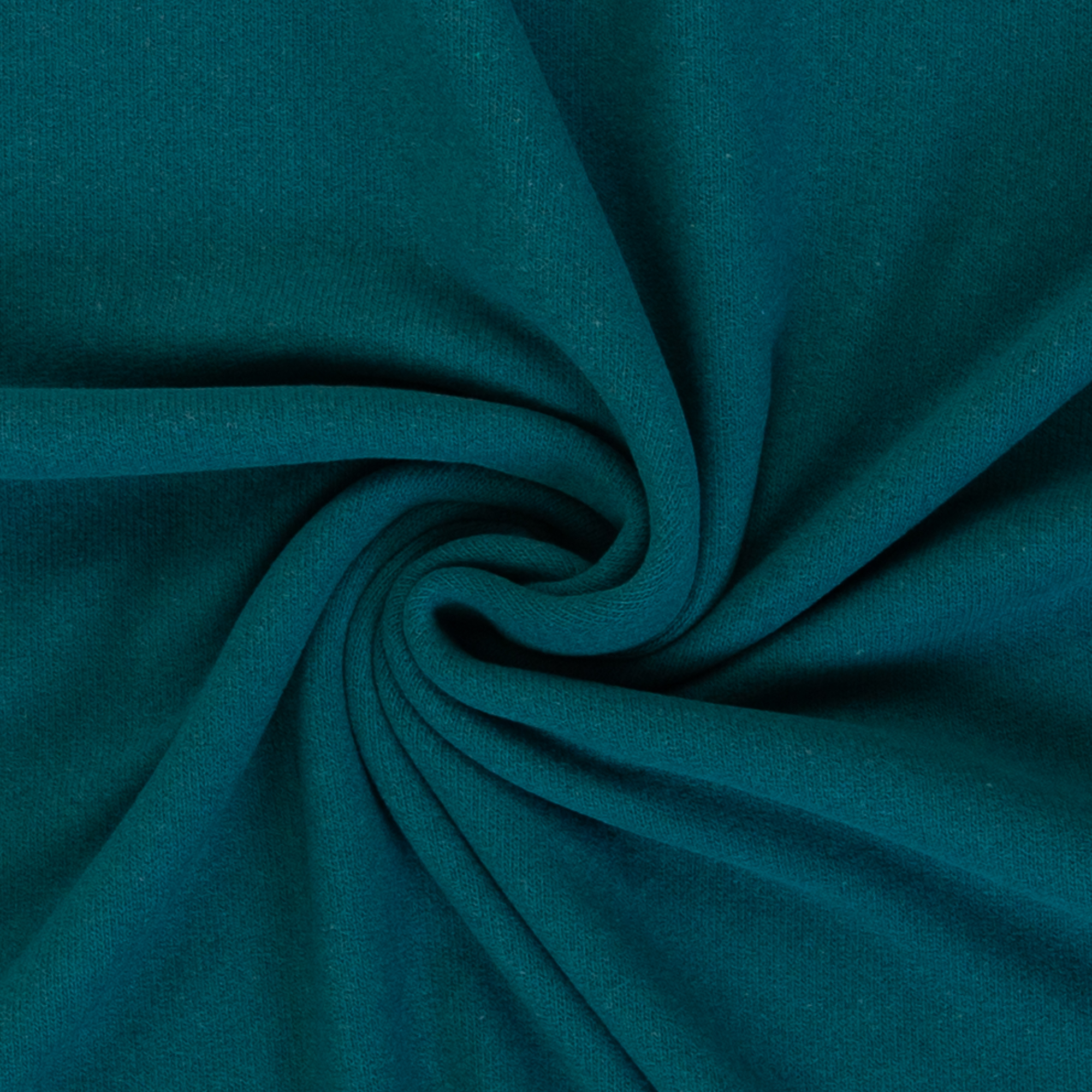 081120-001750-bono-strick-drapiert