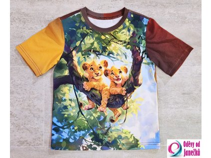 ODĚVY * Tričko Lvíčci na stromě * vel. 104