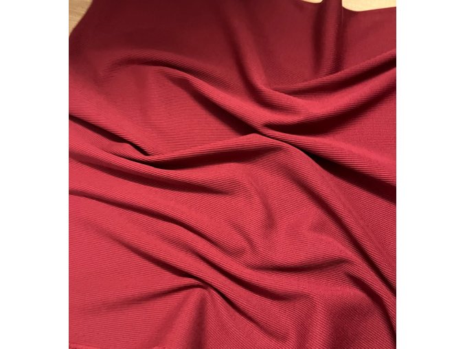 N114 VÍNOVÝ žebrovaný náplet