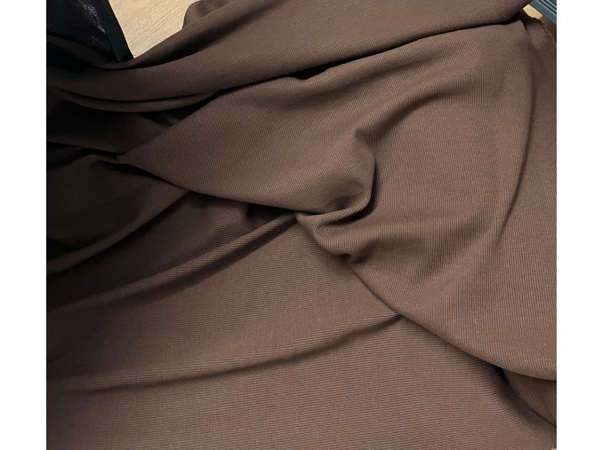 N135 ČOKOLÁDOVÝ žebrovaný náplet