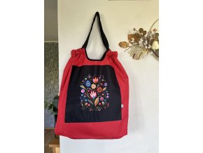 34. Kroj květy červená