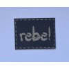 rebel na černé