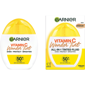 Levně Garnier Vitamin C Wonder Tint lehký tónovací fluid SPF 50+ Muedium 40 ml