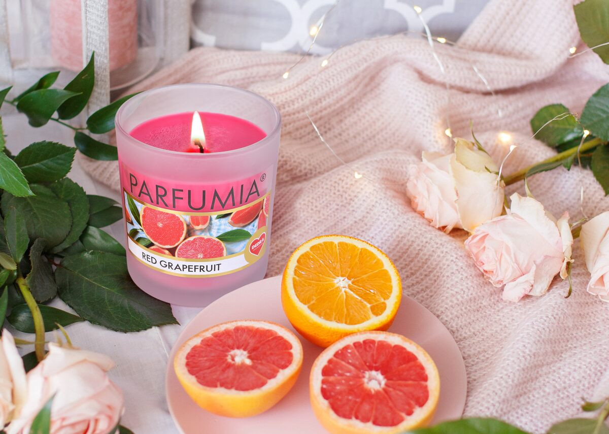 RED GRAPEFRUIT | sójová vonná svíčka | PARFUMIA® | 250 ml (obrázek 5)