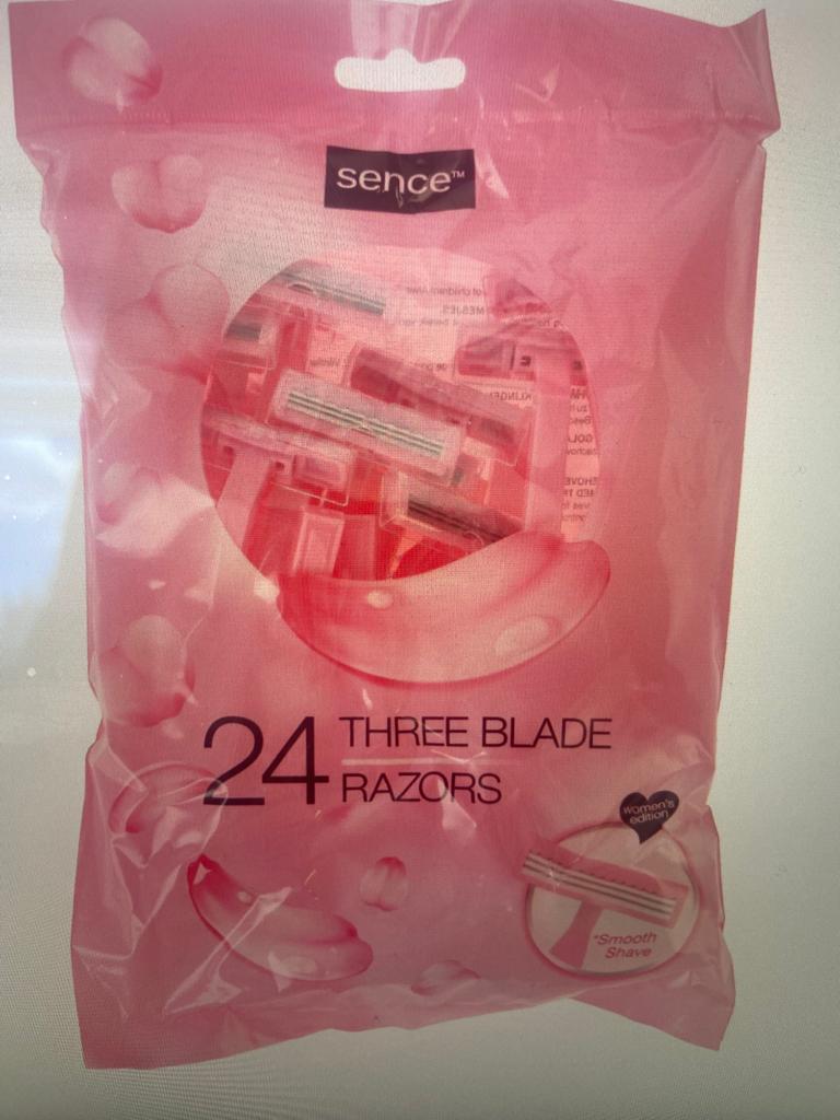 Sence trojbřitý strojek 24ks dámský