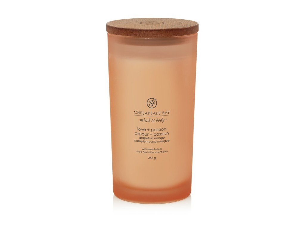 VONNÁ SVIEČKA CHESAPEAKE BAY CANDLE LOVE & PASSION VEĽKÁ