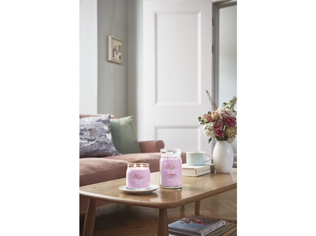 YANKEE CANDLE ART IN THE PARK SIGNATURE STREDNÁ