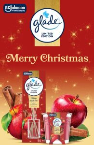 Glade Merry Christmas Warm Apple Pie jablko a skočica vonné tyčinky a vonná sviečka 50 ml + 112 g, darčeková sada