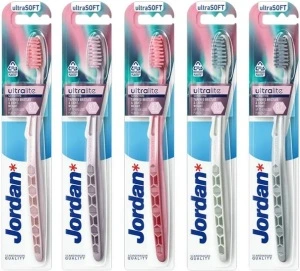 Jordan zubná kefka Ultralite Sensitive Ultrasoft, extra mäkká 1 ks