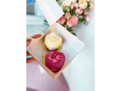 zmrzlinový zákusek