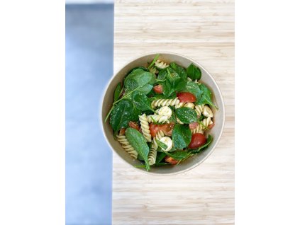 těstovinový salát caprese