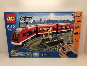 LEGO 7938 City - Osobní vlak