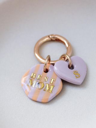 Už jen týden máte na objednání personalizovaných dárečků ke DNI MATEK! 🌸 Abychom vám balíčky ke Dni matek stihly doručit...