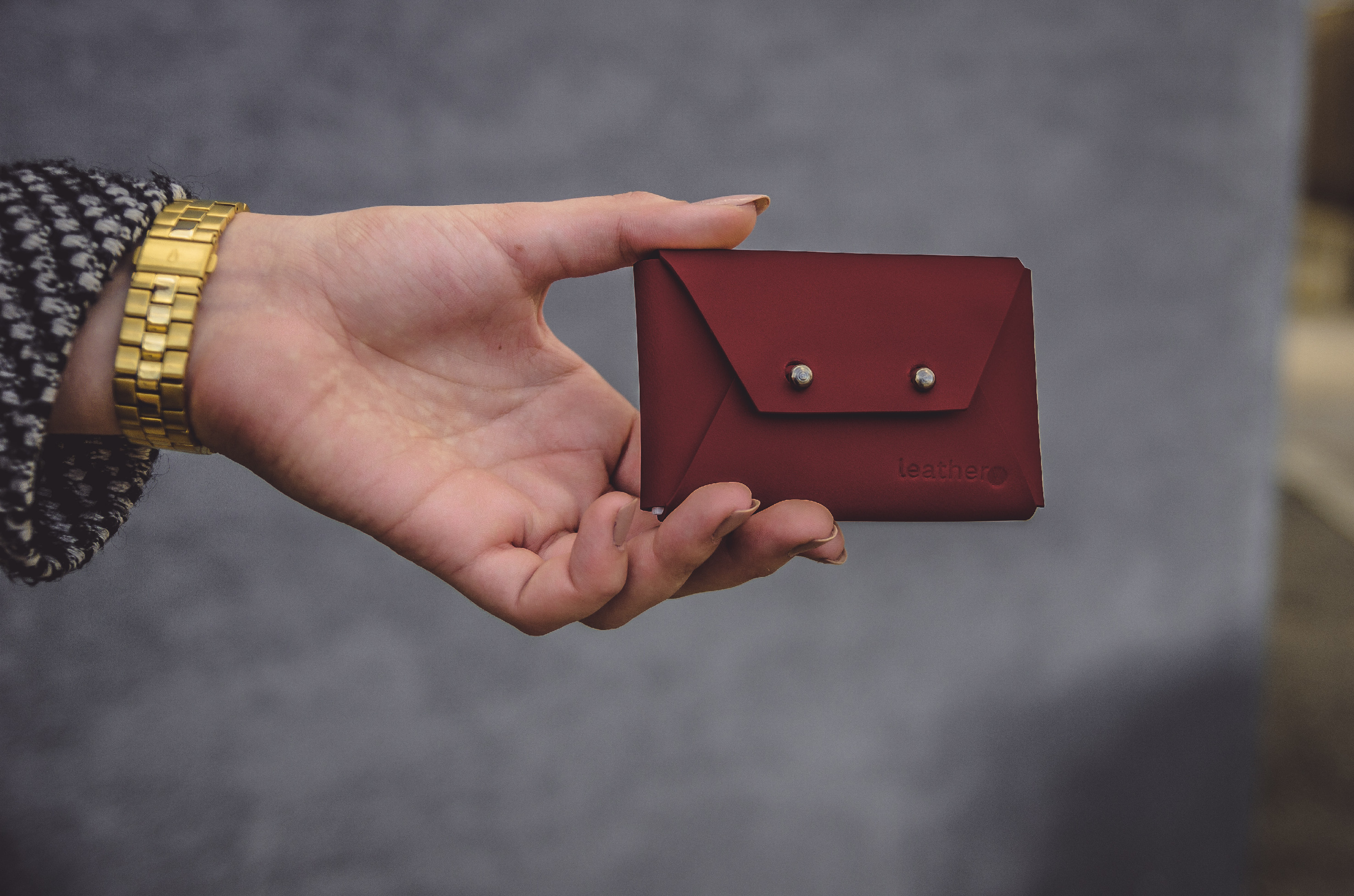 Kožená mini peněženka ID Letter odstín: Wine