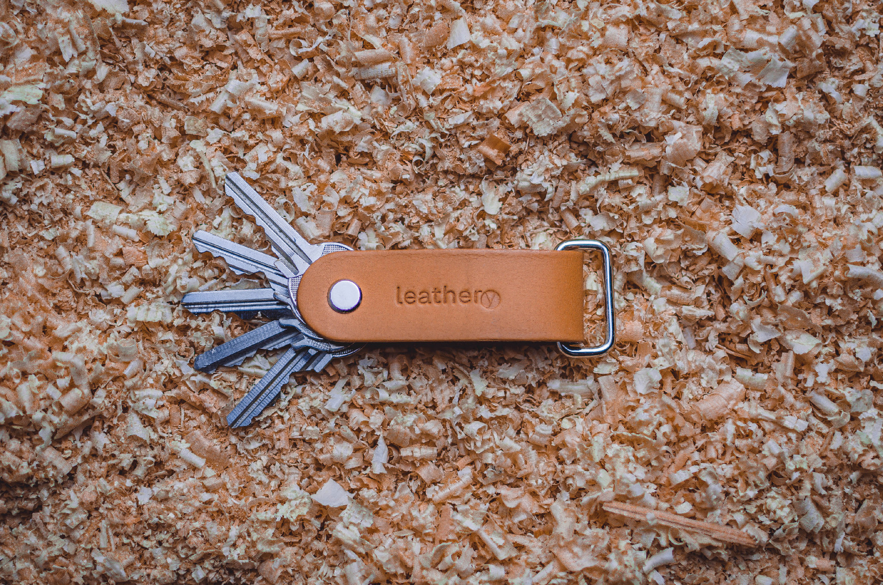 Kožená klíčenka α & Ω odstín: Natural