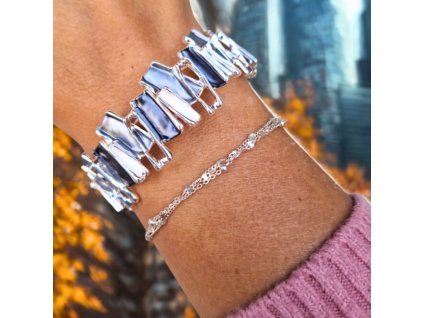 5d9e5da4 d0f4 462e 95f5 17df751d89bf