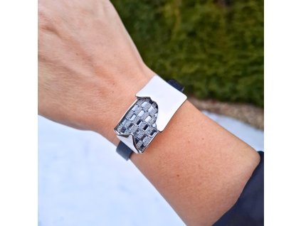 0be9ae29 1565 4c47 9c5e f2d646e787ee