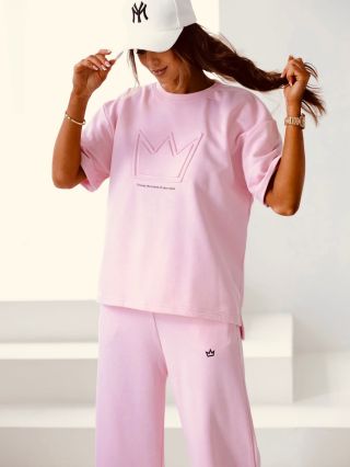 Tuhle růžovou si zamilujete 💞 Pohodlná, nezateplená, na vyšší postavy https://www.lechicshop.cz/teplakovka-pinky/