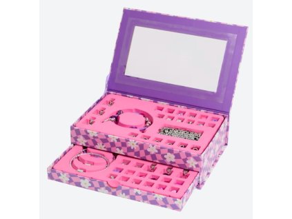 Koráliky v šperkovnici Jewellery box