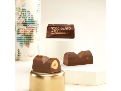 Venchi mléčná cihlička s celými lískovými oříšky 1ks