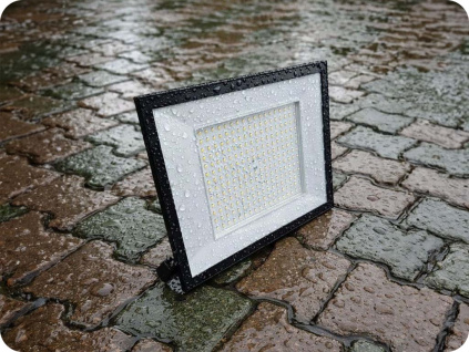 LED reflektor 200W, 16450lm, IP65, 110°, čierny