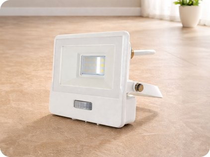 LED reflektor s PIR senzorom 10W, 735lm, bijeli