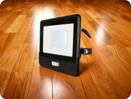 LED reflektor 50W s PIR senzorom IP65