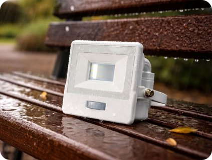 LED reflektor 10W s PIR senzorom IP65