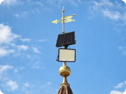 LED reflektor sa solarnim panelom 30W IP65