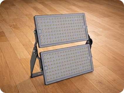 LED reflektor 500W, 67500lm, IP65, črn