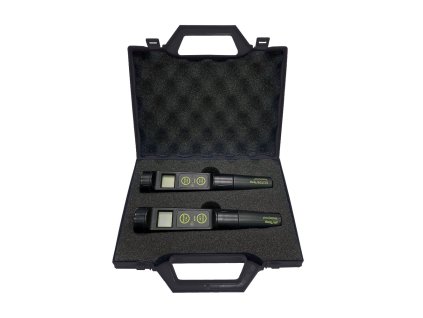 Set EC and pH meter in case