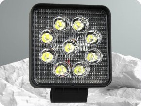 Led Epistar munkalámpa, négyzet alakú, 27W, 2200lm, 12/24V, IP67 [L0077S]