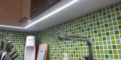 Soukromý byt - osvětlení kuchyňské linky, Praha