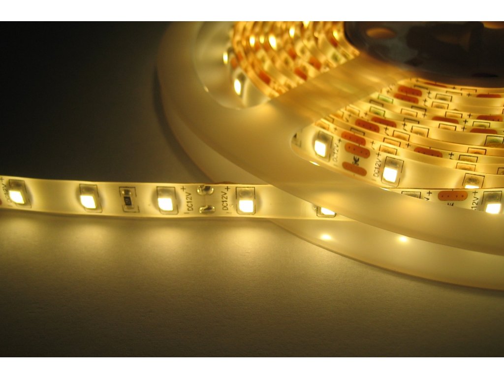 Venkovní LED pásek 12V 4,8W IP54 | ledlumin.cz