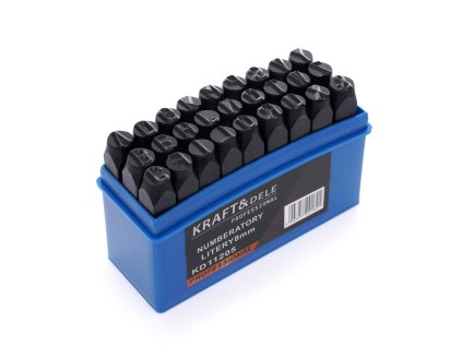 28137 razidla pismenkova 8 mm 27 pismen kraft dele kd11205