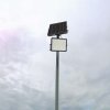 Napelemes LED-reflektor, 20W, távirányítással