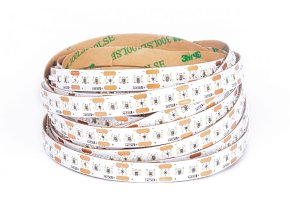 Bandă LED 20W m 300 diode