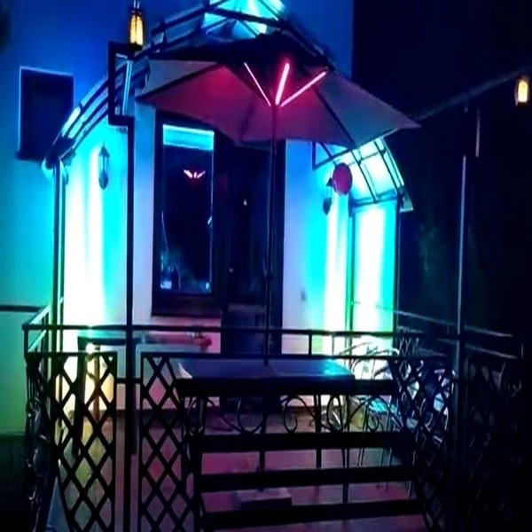 Video - Exkluzívne osvetlenie terasy digitálnym LED pásikom, aj pre náročných