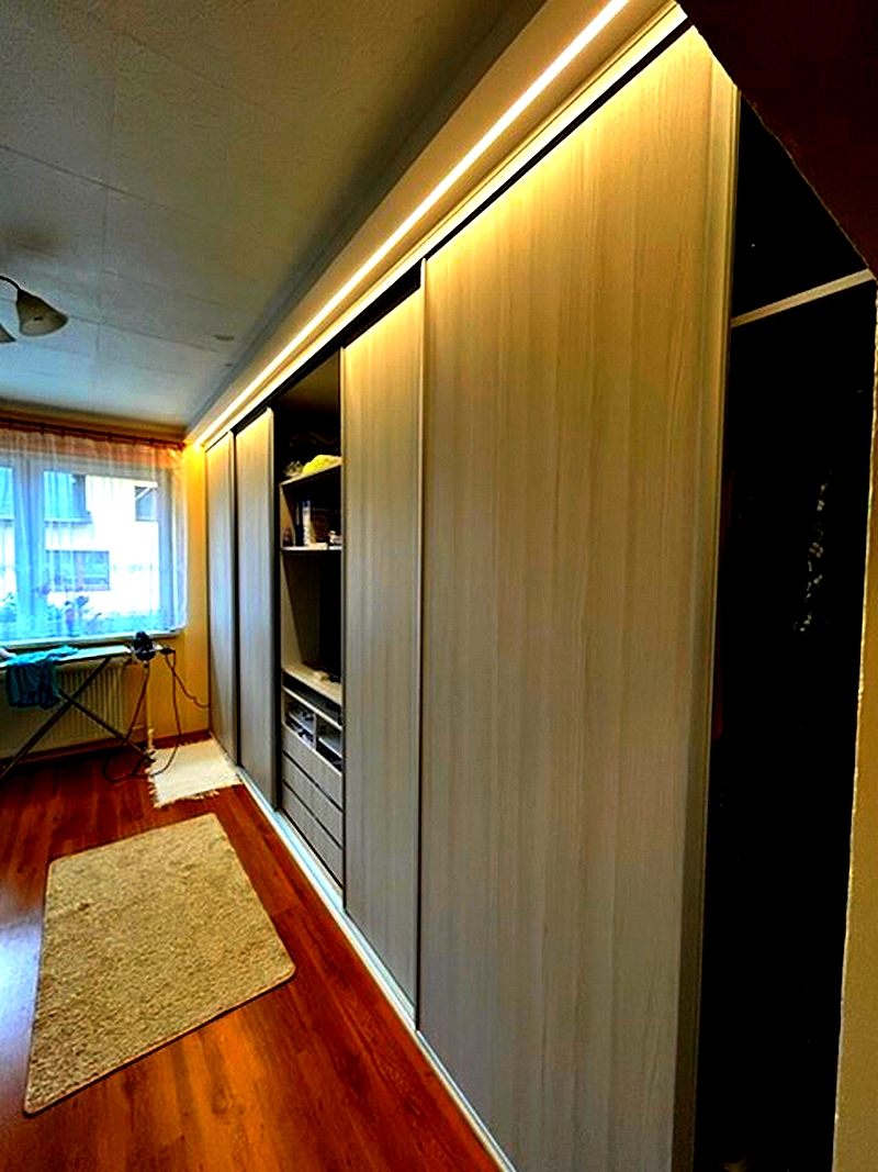 rolldoor-led-svetlodoskrine