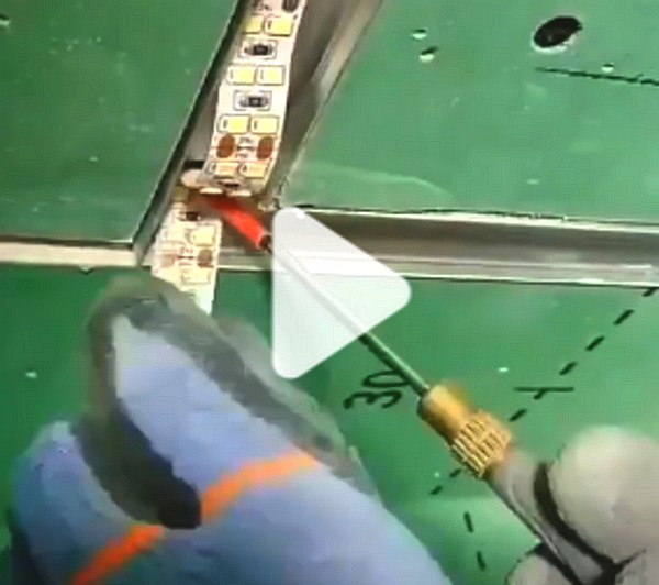 rohove-spojenie-led-pasu-bez-spojky